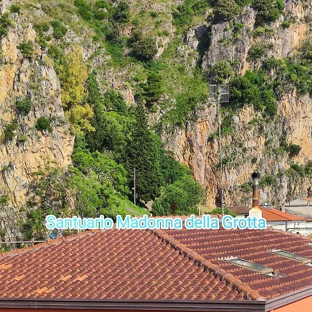 Сasa de vacaciones Sea Home,