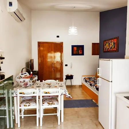 Sea Home, Praia a Mare